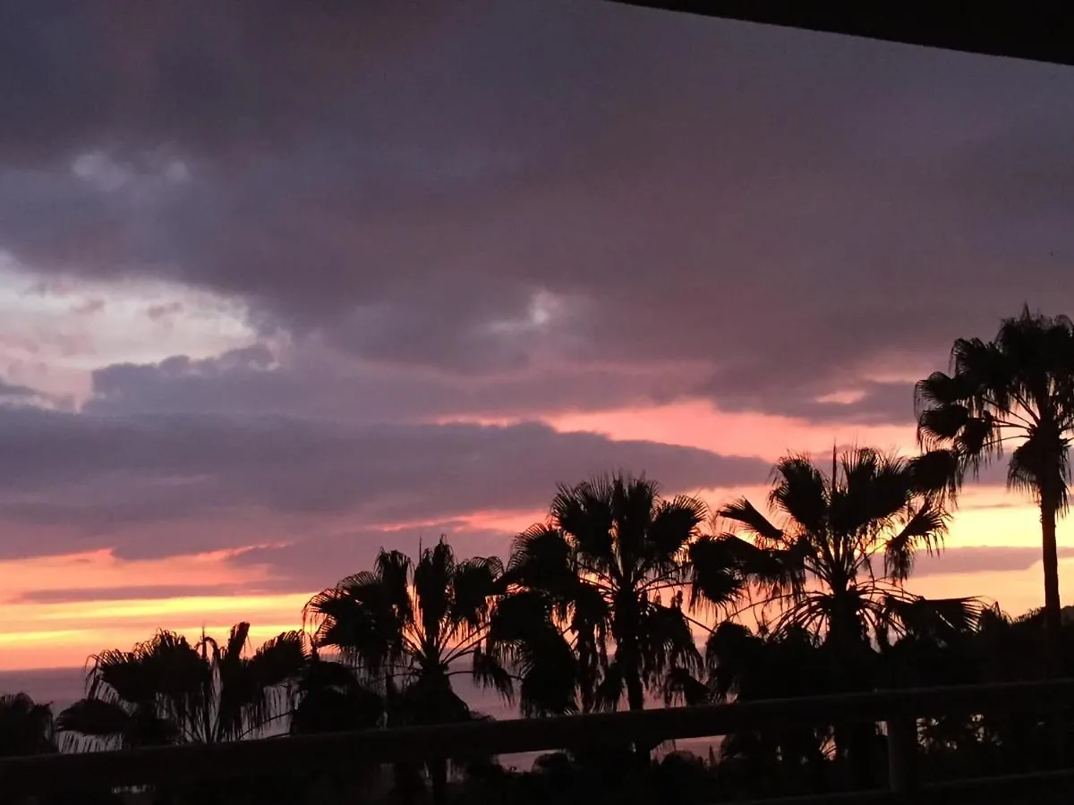 Luana Inn Kealakekua Bed & Breakfast