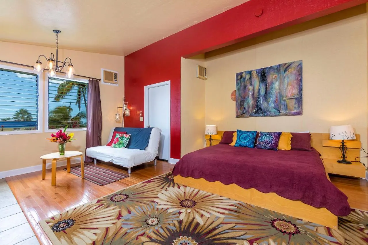 Luana Inn Captain Cook Bed & Breakfast